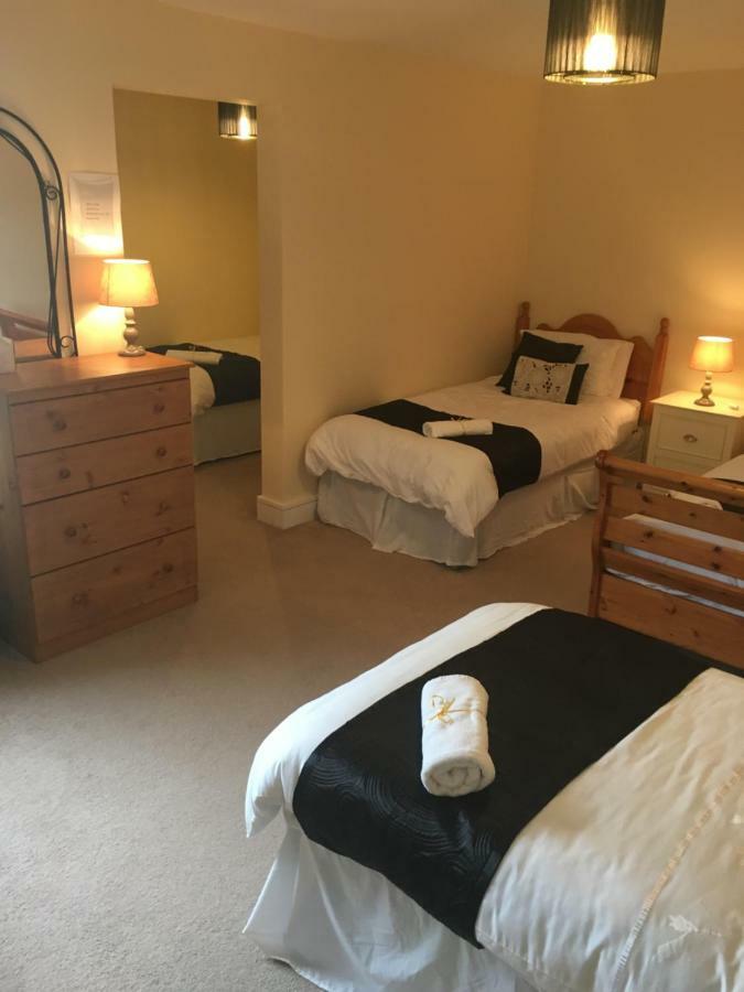 Drumhouse Guesthouse Knock  Eksteriør billede