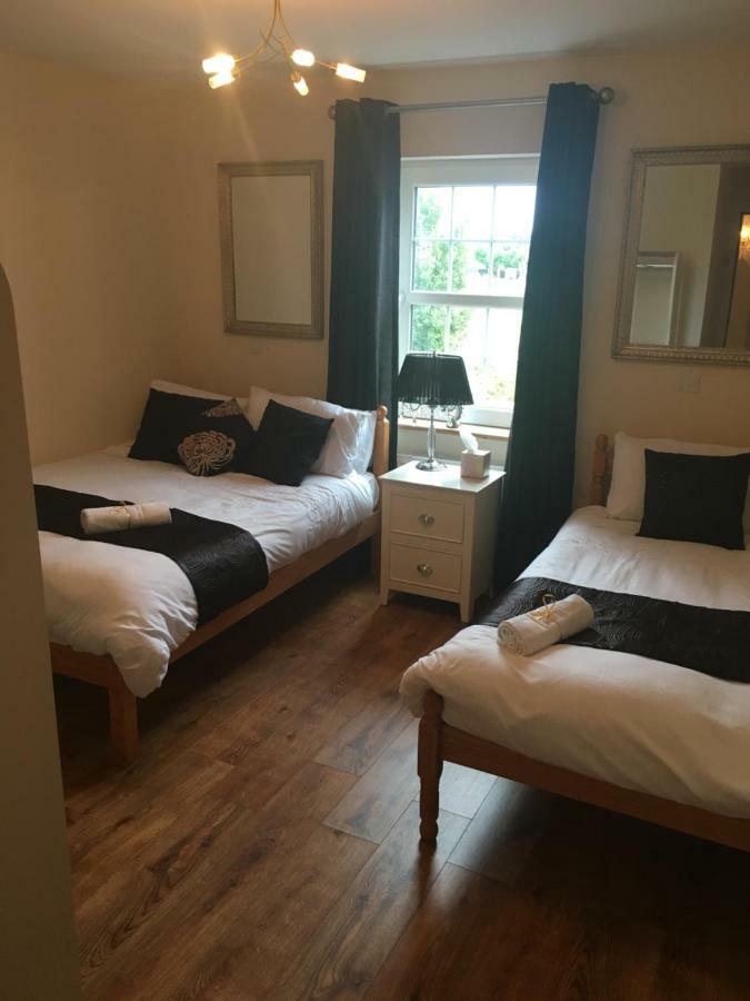 Drumhouse Guesthouse Knock  Eksteriør billede